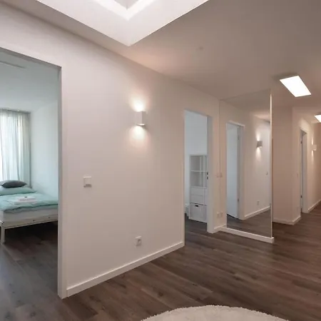 Apartment Rhapsody In Roof * * New Munich